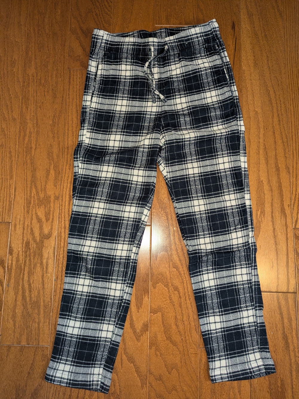 Hollister Black and White Flannel Pants